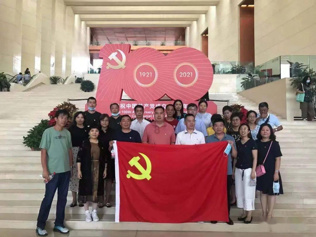 男生说想看你睡觉的样子怎么回复？游戏画面